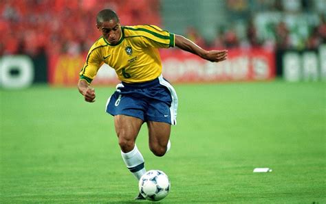 roberto carlos legs|roberto carlos bicycle.